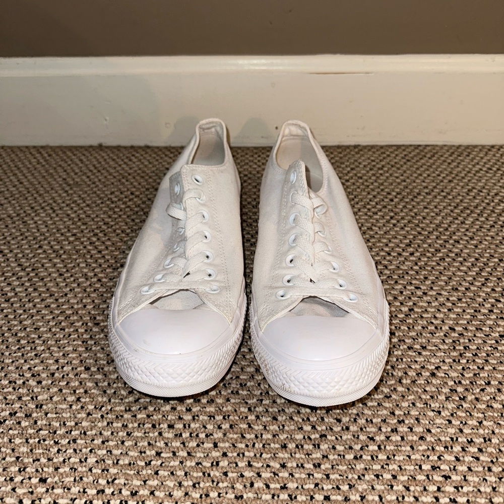 White Converse Low Top | New | Size: 10.5